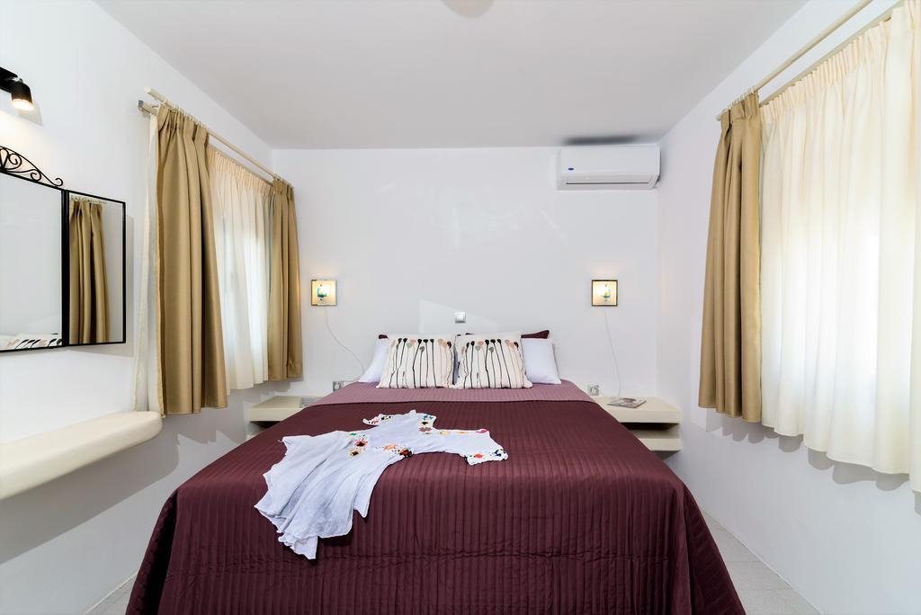 Villa George Santorini Perivolos  Room photo